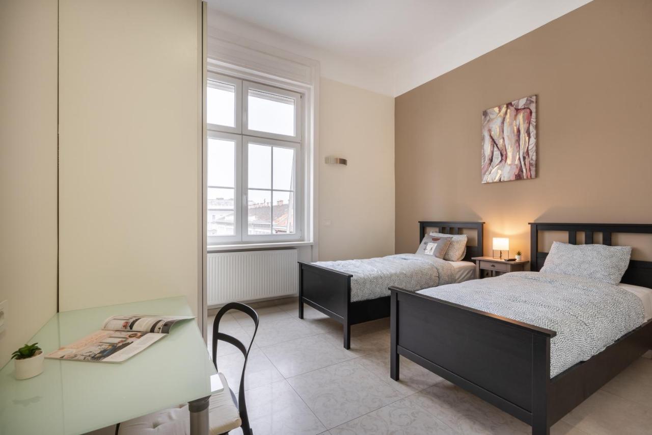 Basilika Monnalisa Luxury 3 Bedrooms Apartment With Amazing View Need Reservation X Free Parking Budapest Exterior photo